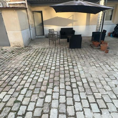 Studio A 2 Arret De Paris Pierrefitte-sur-Seine Buitenkant foto